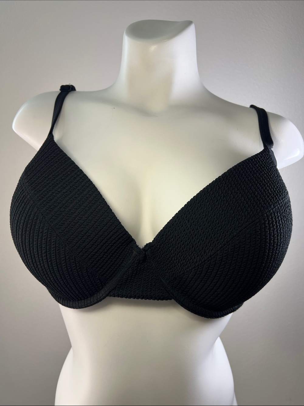 PINK Victoria's Secret Black Textured Bikini Top